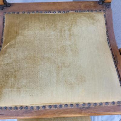 Sale Photo Thumbnail #42: Nailheads with original fabric, complete and in very fine shape, collectors piece of great value.