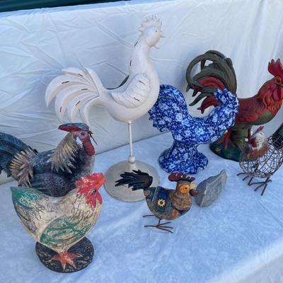 Sale Photo Thumbnail #179: Lot of 8 rooster/chicken sculptures in a variety of sizes. 4 are plaster/pottery, 4 are metal. Great variety for a chicken lover!