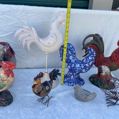 Sale Photo Thumbnail #185: Lot of 8 rooster/chicken sculptures in a variety of sizes. 4 are plaster/pottery, 4 are metal. Great variety for a chicken lover!