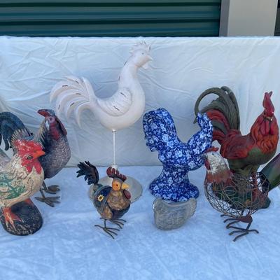 Sale Photo Thumbnail #178: Lot of 8 rooster/chicken sculptures in a variety of sizes. 4 are plaster/pottery, 4 are metal. Great variety for a chicken lover!