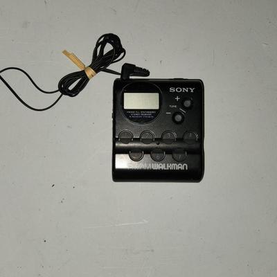 Sale Photo Thumbnail #248: Sony Walkman SRF-M40W AM/FM Walkman Radio

Working and in great condition.