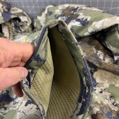 King's Camo Coat (L) Pants (42) 