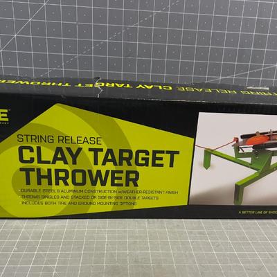 Clay Target Thrower 
