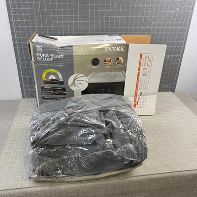 Intex Delux 18" Air mattress 