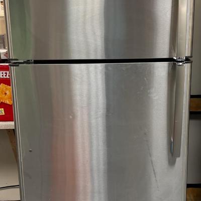 GE Refrigerator Stainless 