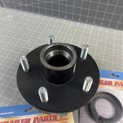 Trailer Hub and 2 Bearing Kits 