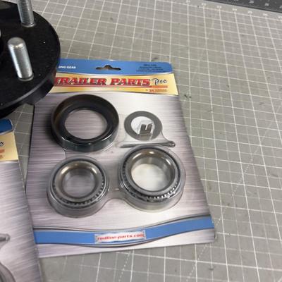 Trailer Hub and 2 Bearing Kits 