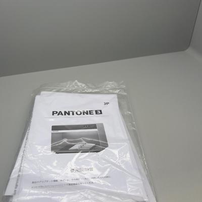 X-rite PANTONE 3 Light Booth Like New