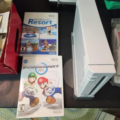 Wii Game Console with 2 Games tested