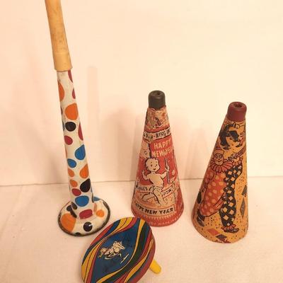 Lot #50 Vintage New Year's Eve Noisemaker Lot
