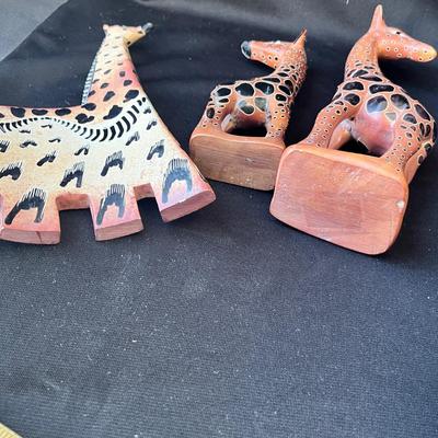 Sale Photo Thumbnail #215: These are too neat!  The center giraffe doesn't stand as well as the rest.