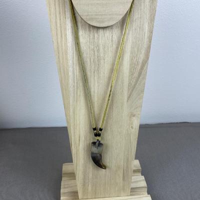 Bear Claw Pendant Leather Necklace