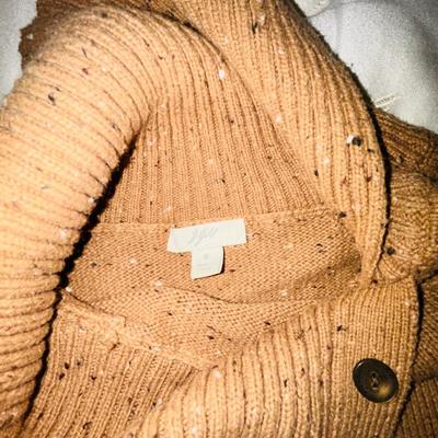 LADIES SMALL TURTLE NECKS AND SWEATERS