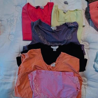PETITE SOPHISTICATE & COLDWATER CREEK LADIES SIZE SMALL CASUAL SHIRTS