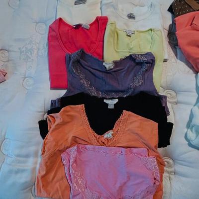 PETITE SOPHISTICATE & COLDWATER CREEK LADIES SIZE SMALL CASUAL SHIRTS