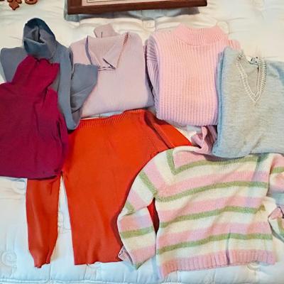 LADIES SMALL & MED TURTLE NECKS AND SWEATERS