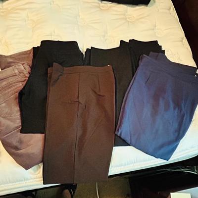 WOMENS DRESS BARN SLACKS AND A PAIR OF CORDUROY PANTS (6-8)