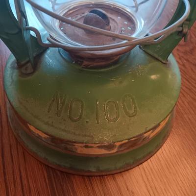 DIETZ NO 100 KEROSENE LANTERN