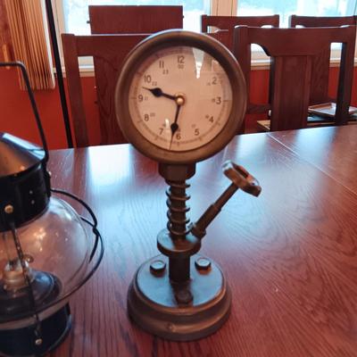 OIL LAMP AND A UNIQUE CLOCK