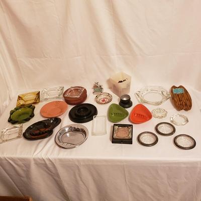 Vintage Ash Trays and Matches (B2-KD)