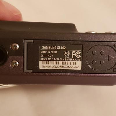 Samsung SL102 Digital Camera (B2-KD)
