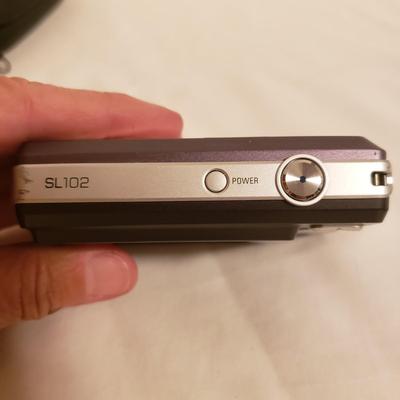 Samsung SL102 Digital Camera (B2-KD)