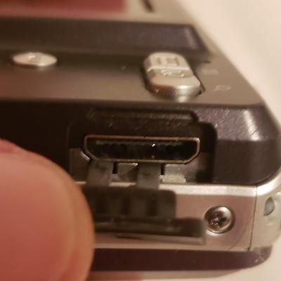Samsung SL102 Digital Camera (B2-KD)