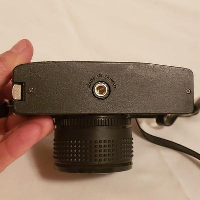 Minolta Freedom & Bentley 35mm Cameras (B2-KD)