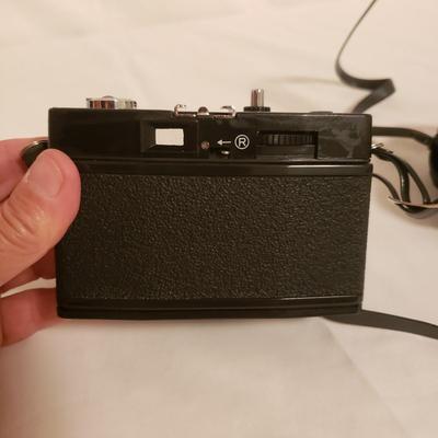 Minolta Freedom & Bentley 35mm Cameras (B2-KD)
