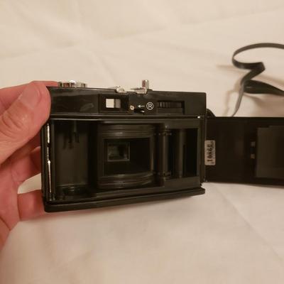 Minolta Freedom & Bentley 35mm Cameras (B2-KD)