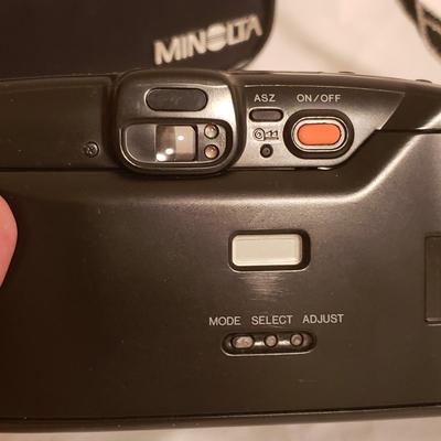 Minolta Freedom & Bentley 35mm Cameras (B2-KD)
