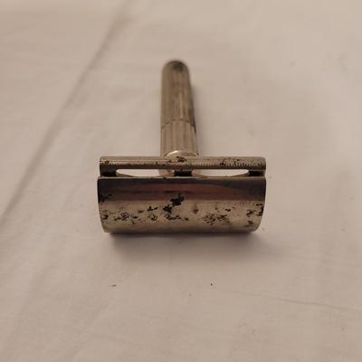 Vintage Shaving Razors (FE-EL)