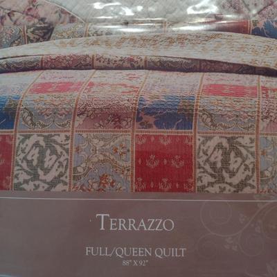 Terrazzo Full/Queen Quilt (Approx 88" x 92") and Two Standard Shams