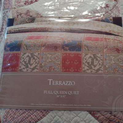 Terrazzo Full/Queen Quilt (Approx 88" x 92") and Two Standard Shams
