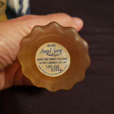 Avon Perfume Bottles & More (LR-KD)