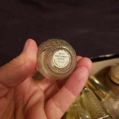 Avon Perfume Bottles & More (LR-KD)
