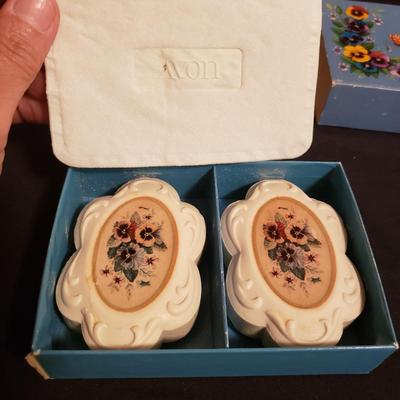 Avon Perfume Bottles & More (LR-KD)
