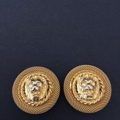 Vintage 198o Lion head mesh clip on earrings bold Domed