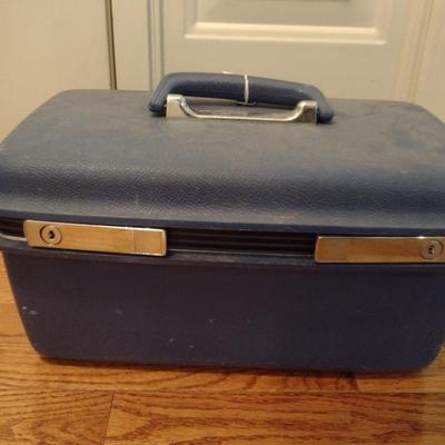 Pair of Vintage Samsonite Concord Hard Travel Cases- Keys Included
