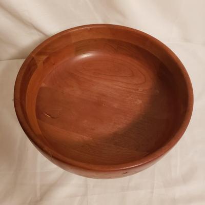 Turned Bowls w/Lids and More Wooden Decor (LR-KD)