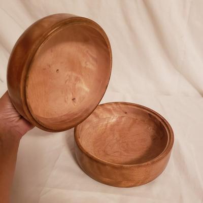 Turned Bowls w/Lids and More Wooden Decor (LR-KD)