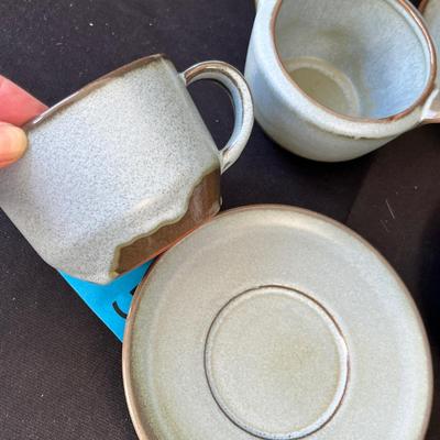 Sale Photo Thumbnail #272: 3 Cups & saucers + cream & sugar.  Blue & Brown.  No damage.