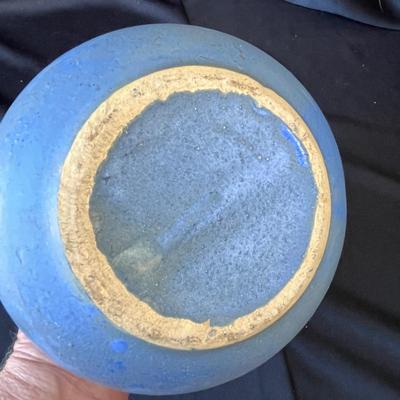 Sale Photo Thumbnail #335: Hull Pottery also made a piece similar.  No damage.