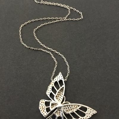 Beautiful, 925 sterling silver butterfly necklace
