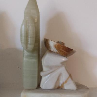 Carved Onyx Hispanic Theme Siesta Bookends