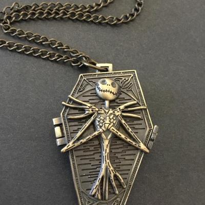 Nightmare before Christmas bronze tone, Coffin pocket watch