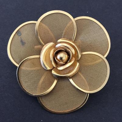 Vintage mesh flower brooch