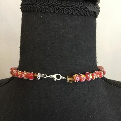 Very beautiful vintage beaded necklace unique