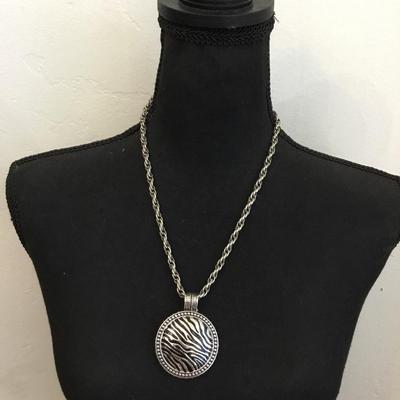 Very nice vintage premier, design statement, necklace