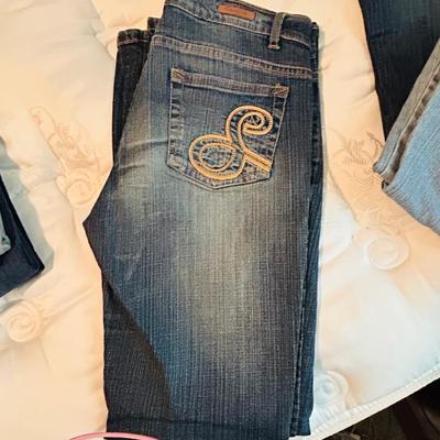 WOMENS BLUE JEANS (8-10)